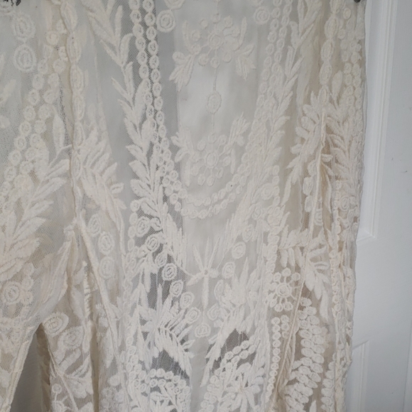 Women's girls lace vest cardigan size Medium new - Picture 6 of 6